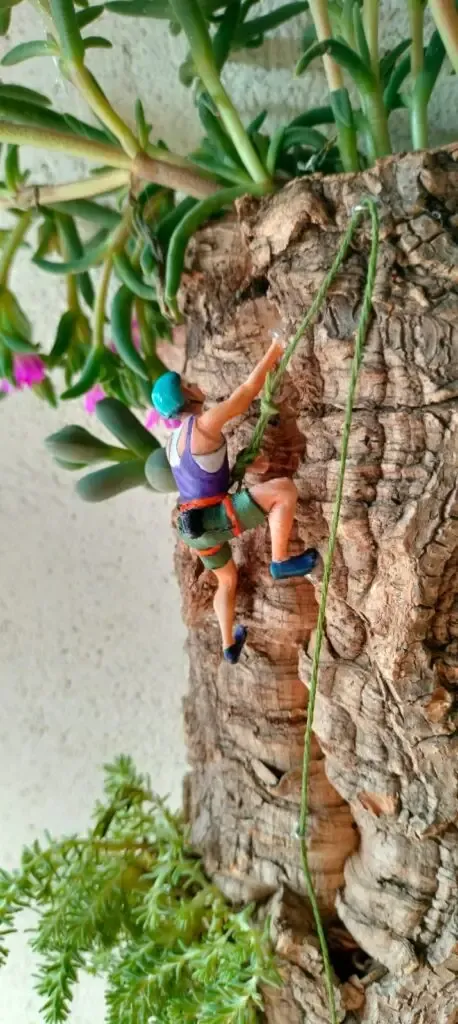 Figurine de grimpeur imprimée en 3D, vue de face