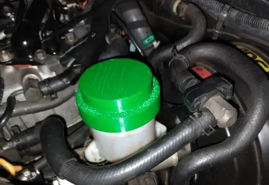 Bouchon de moteur de voiture imprimé en 3D, prêt à être installé