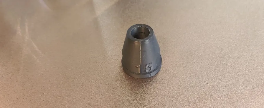 Buses imprimées en 3D à partir d'un fichier modélisé par le client