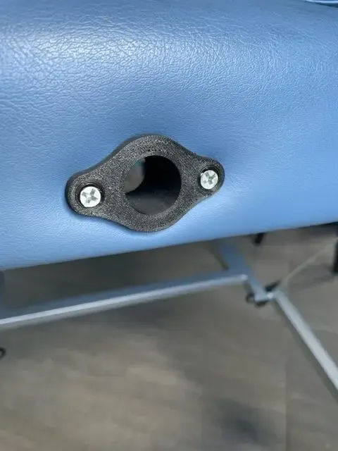 Détail de la pièce imprimée en 3D pour table de massage